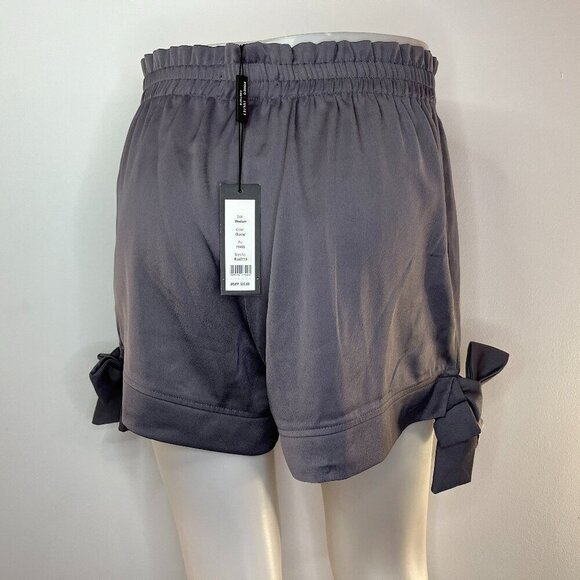 ROMEO & JULIET Couture Women's Gray Side Tie Mini Shorts - Size Medium - NWT $85 - Picture 3 of 3